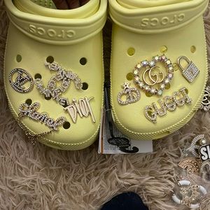 Women 9 yellow crocs